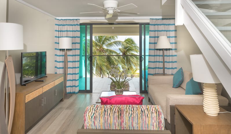 OCEAN VIEW SUITE LIVING ROOM